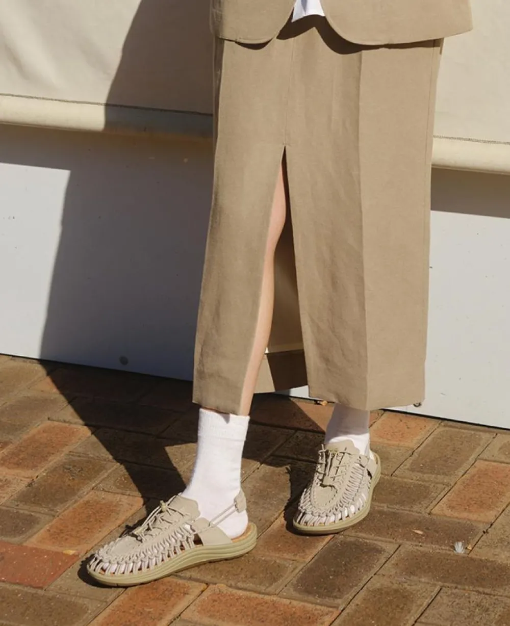 Clearance All Gender Uneek Ii Convertible | Black/ Yellow Women Slip-Ons