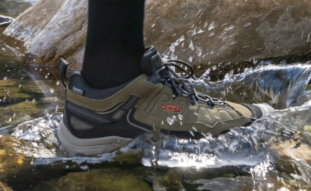 Online Men'S Targhee Iv Waterproof Hiking Shoe | Dark Olive/Gold Flame Men Shoes